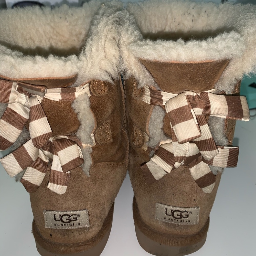 limited edition bow uggs